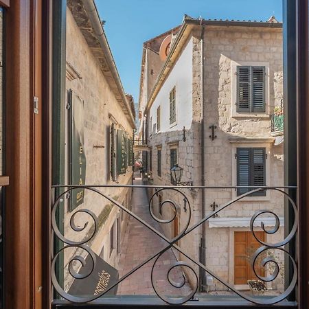 Sasha Di Cattaro - Old Town Lux Apartment Exteriör bild