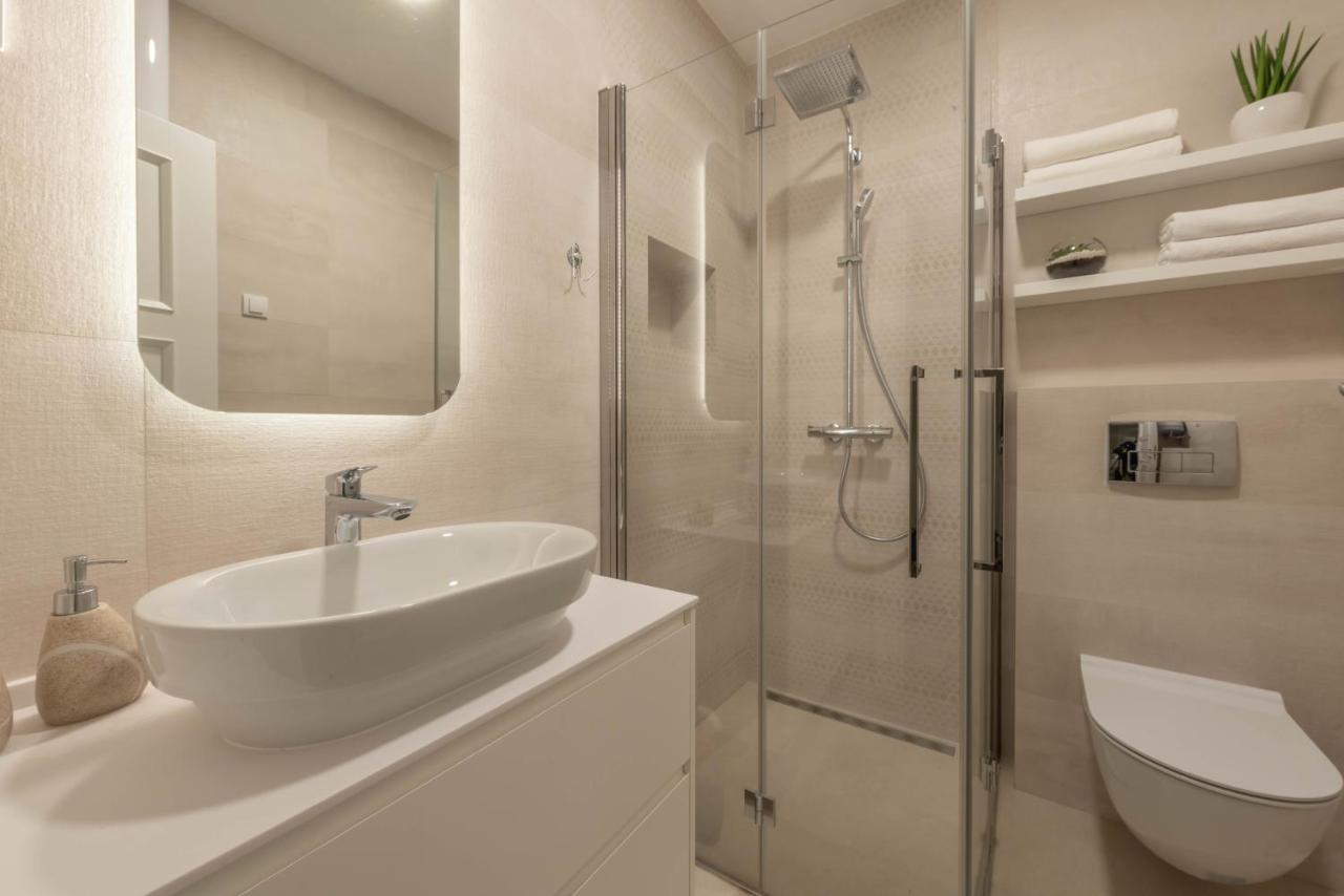 Sasha Di Cattaro - Old Town Lux Apartment Exteriör bild